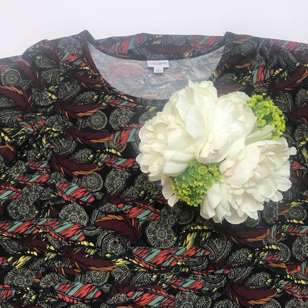 LuLaRoe Large Anna Feathers Dress
$25